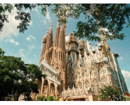 Skip the line Sagrada Familia Guided Tour